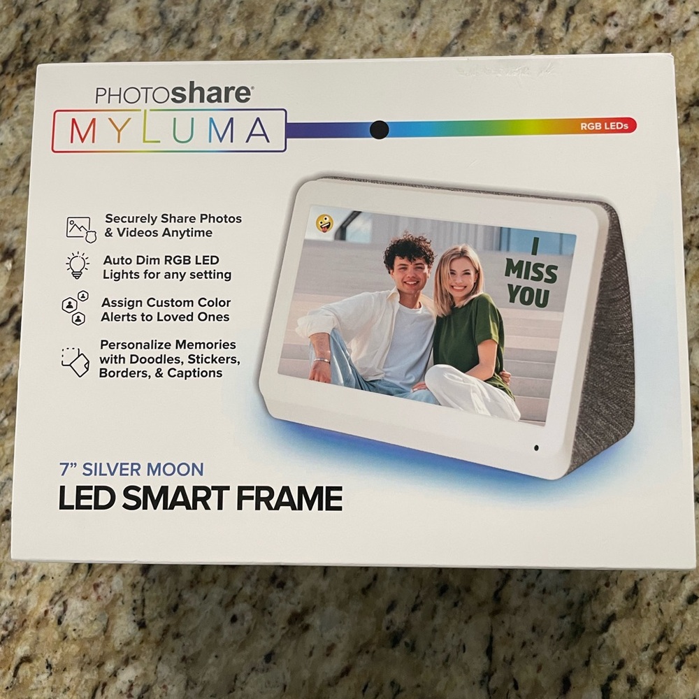 NWT Photoshare MyLuma 7” LED Smart Frame